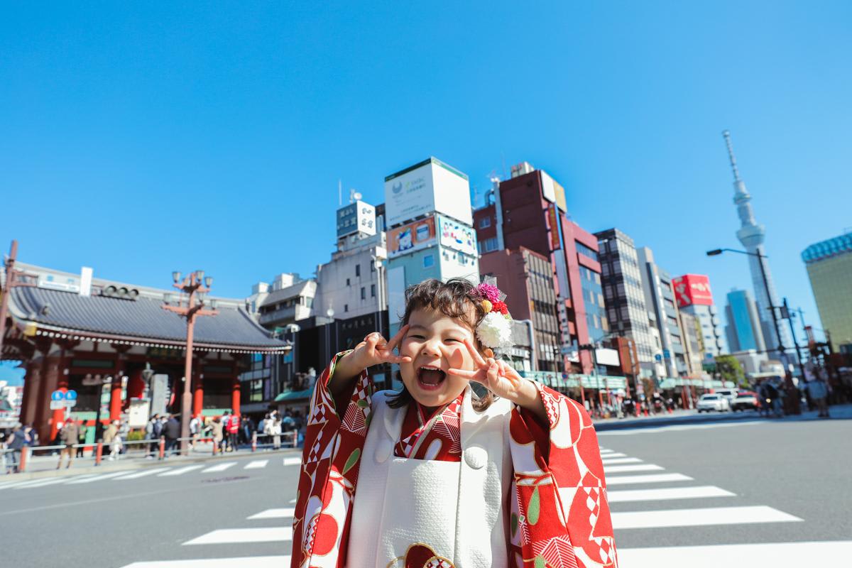 七五三　3歳女の子　可愛い　カラフル　キッズフォトスタジオ　ハピスタ