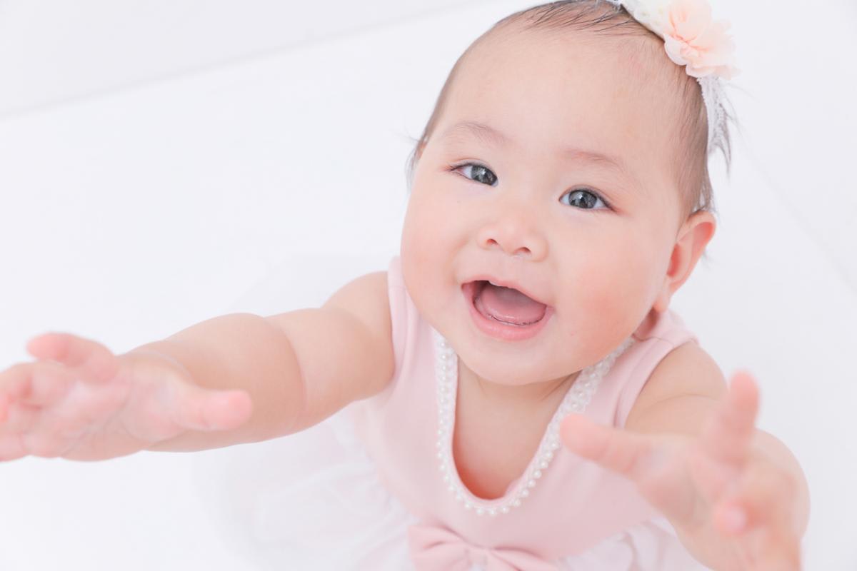 ベビーフォト　赤ちゃん　家族写真　記念日　キッズフォトスタジオ　HAPISTA