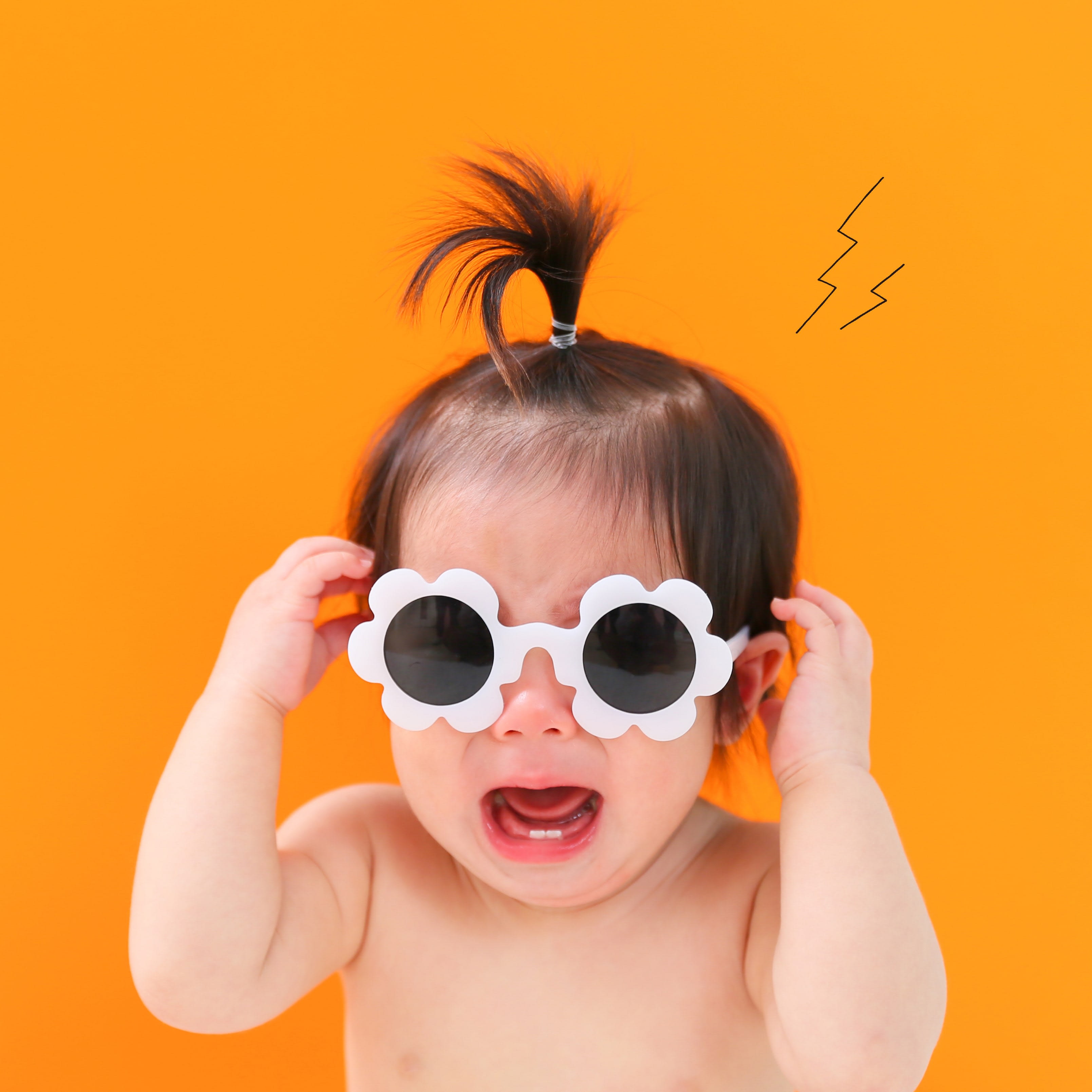 バースデー　1歳誕生日　サングラス