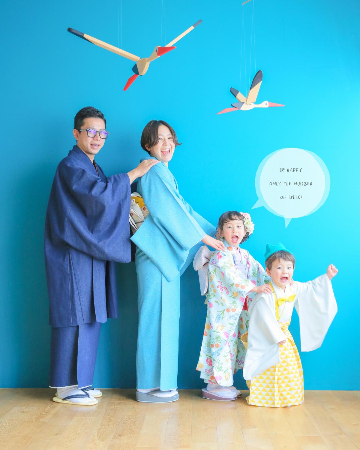七五三　ファミリー　家族写真　可愛い　カラフル　キッズフォトスタジオ　ハピスタ