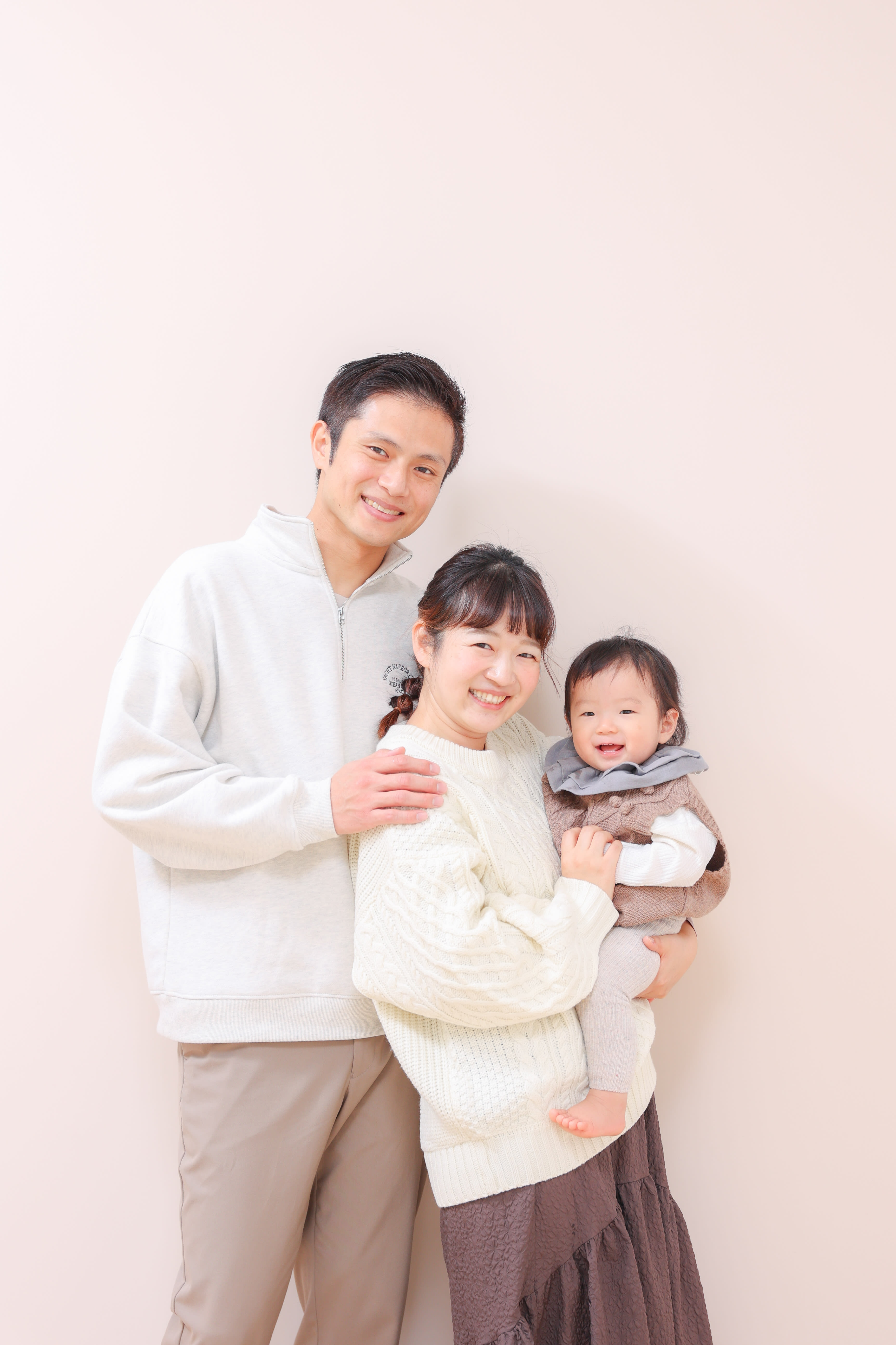 ベビーフォト　赤ちゃん　家族写真　記念日　キッズフォトスタジオ　HAPISTA