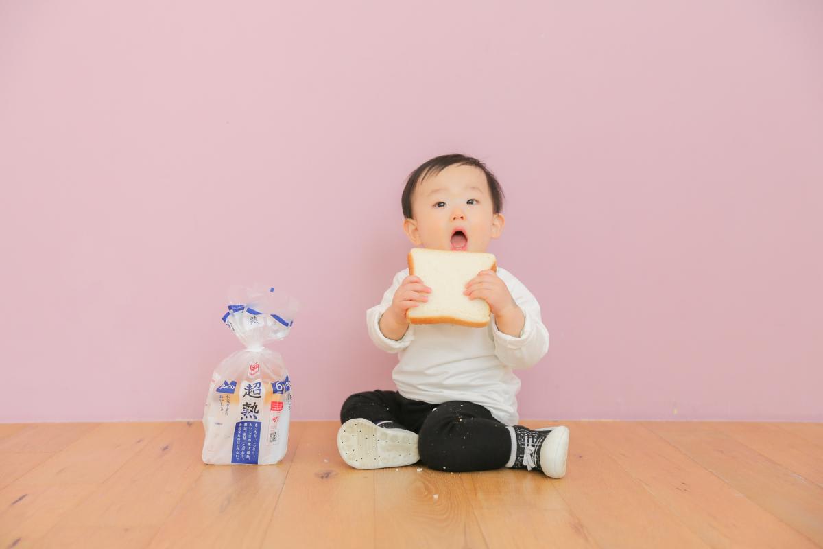 バースデー　お誕生日　男の子　食パン　キッズ写真　HAPISTA