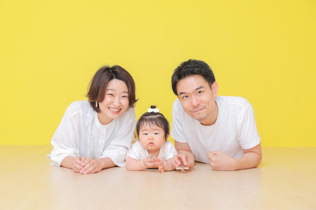 ベビー　ママ　パパ　家族写真　記念日　お誕生日　キッズフォトハウス　HAPISTA