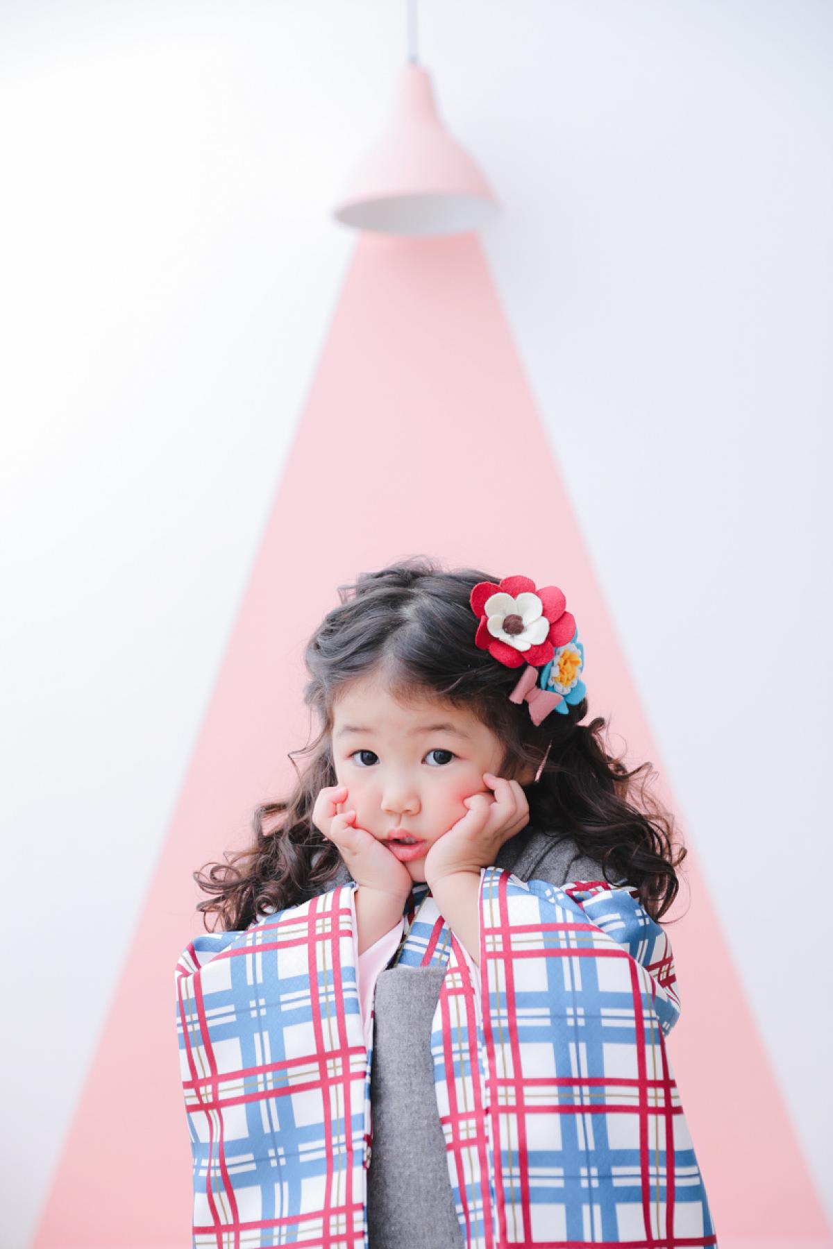 七五三　記念写真　女の子　スポットライト　キッズフォトハウス　HAPISTA