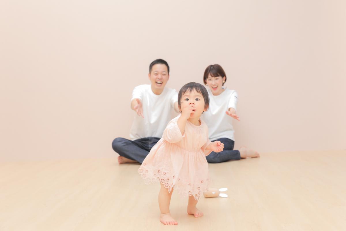 バースデー　お誕生日　女の子　パパ　ママ　家族写真　キッズ写真　HAPISTA