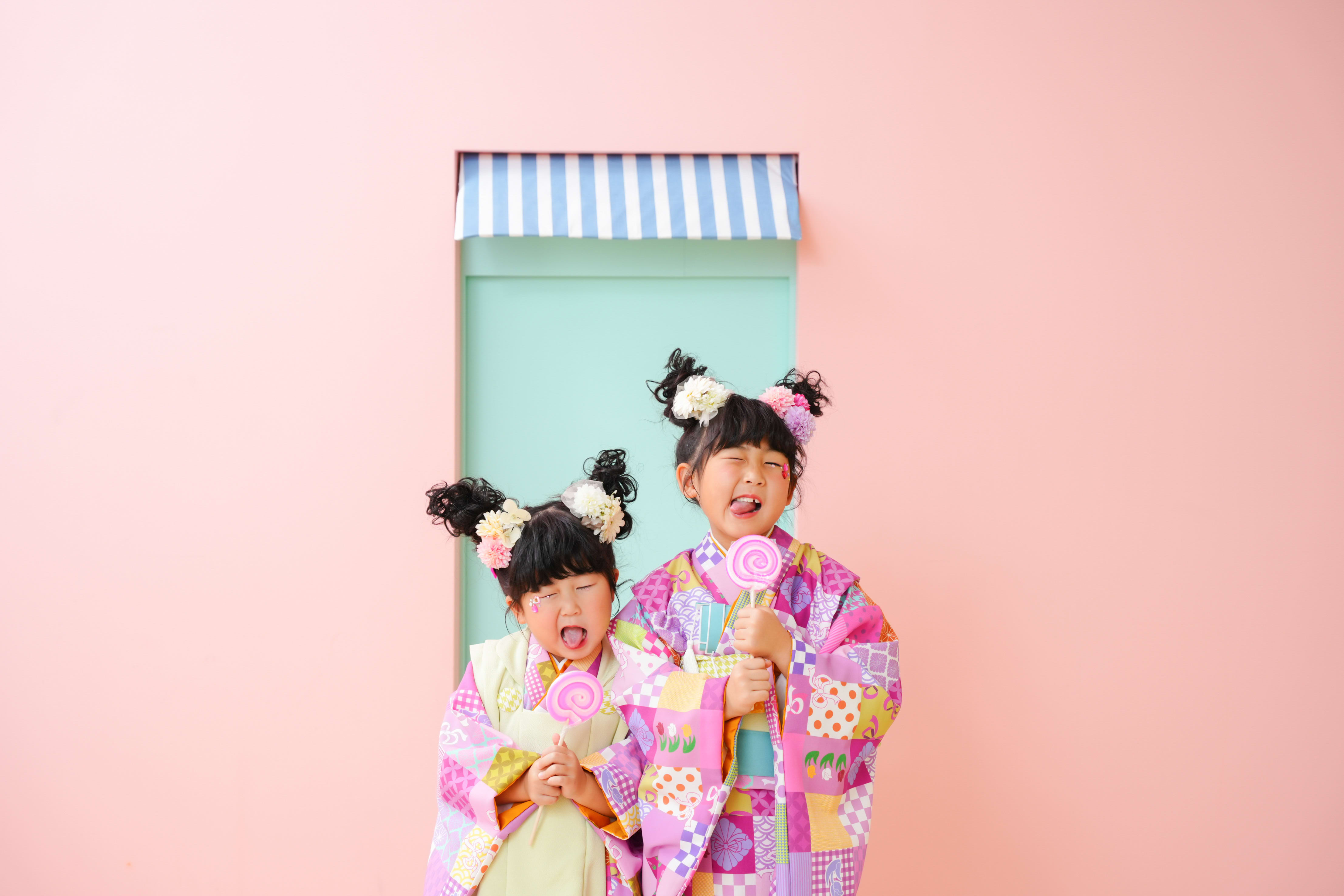 七五三　７歳女の子　3歳女の子　可愛い　カラフル　キッズフォトスタジオ　ハピスタ