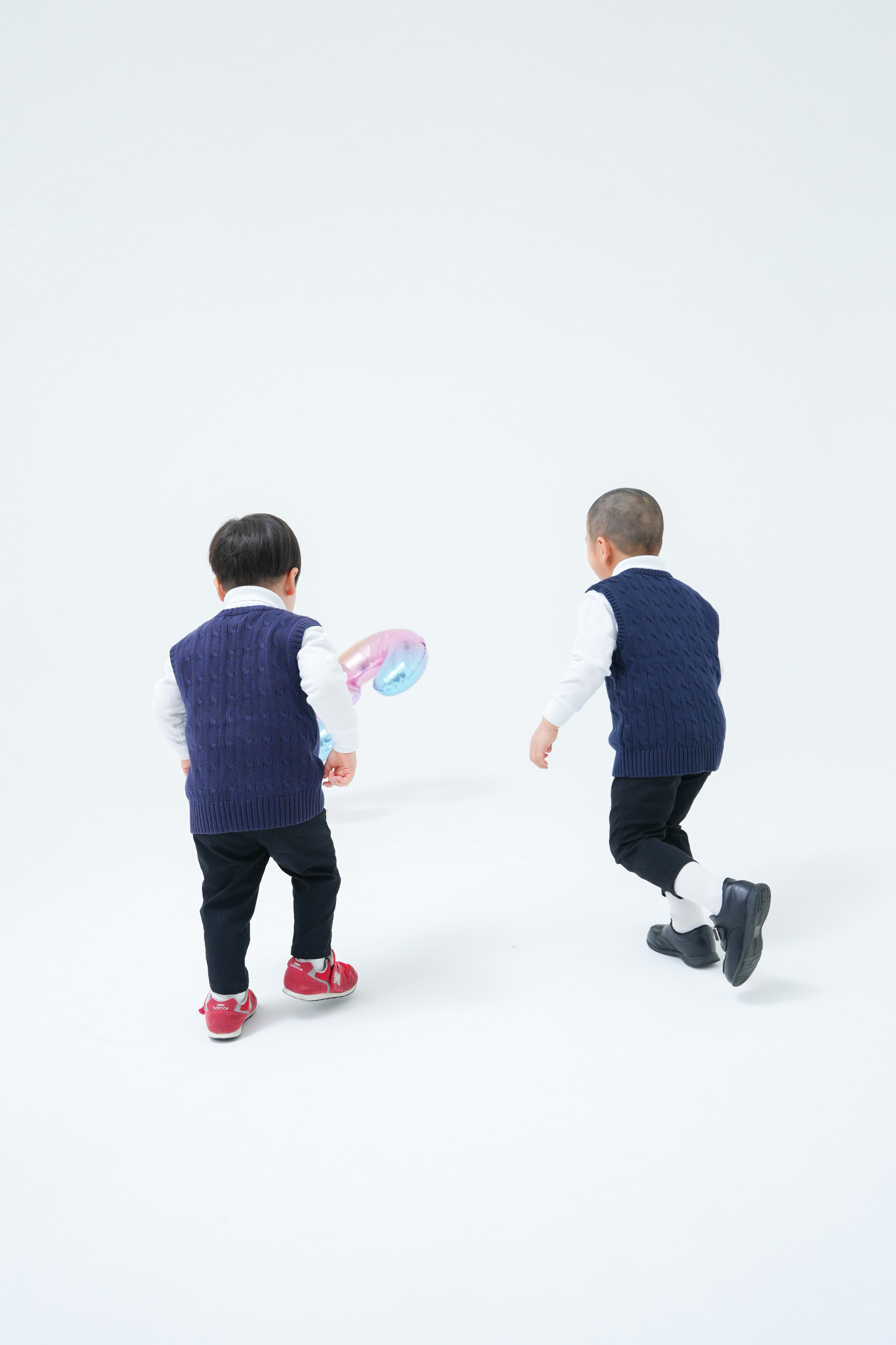 誕生日撮影　誕生日　バースデー　バースデー撮影　記念撮影　男の子　キッズフォトスタジオ　フォトスタジオ　大阪フォトスタジオ　堺市フォトスタジオ　兄弟　持ち込み小物