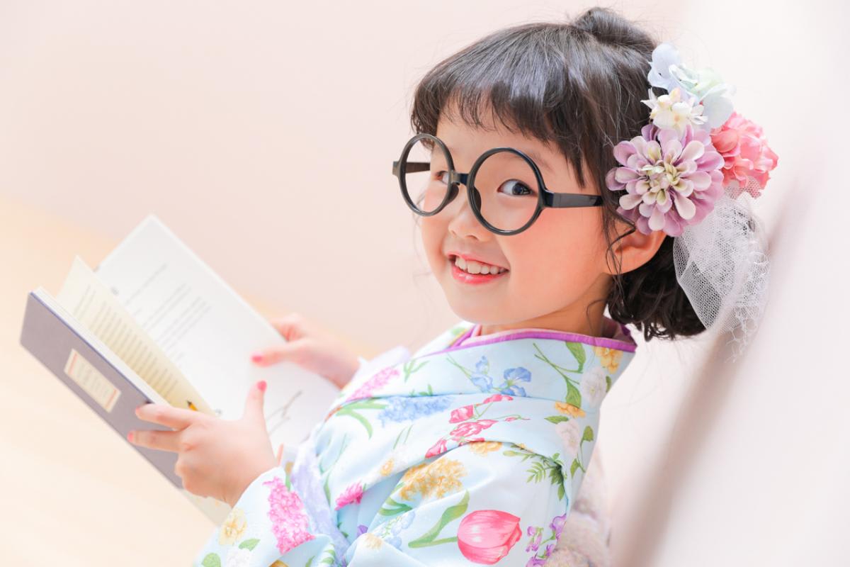 七五三　７歳女の子　可愛い　カラフル　キッズフォトスタジオ　ハピスタ