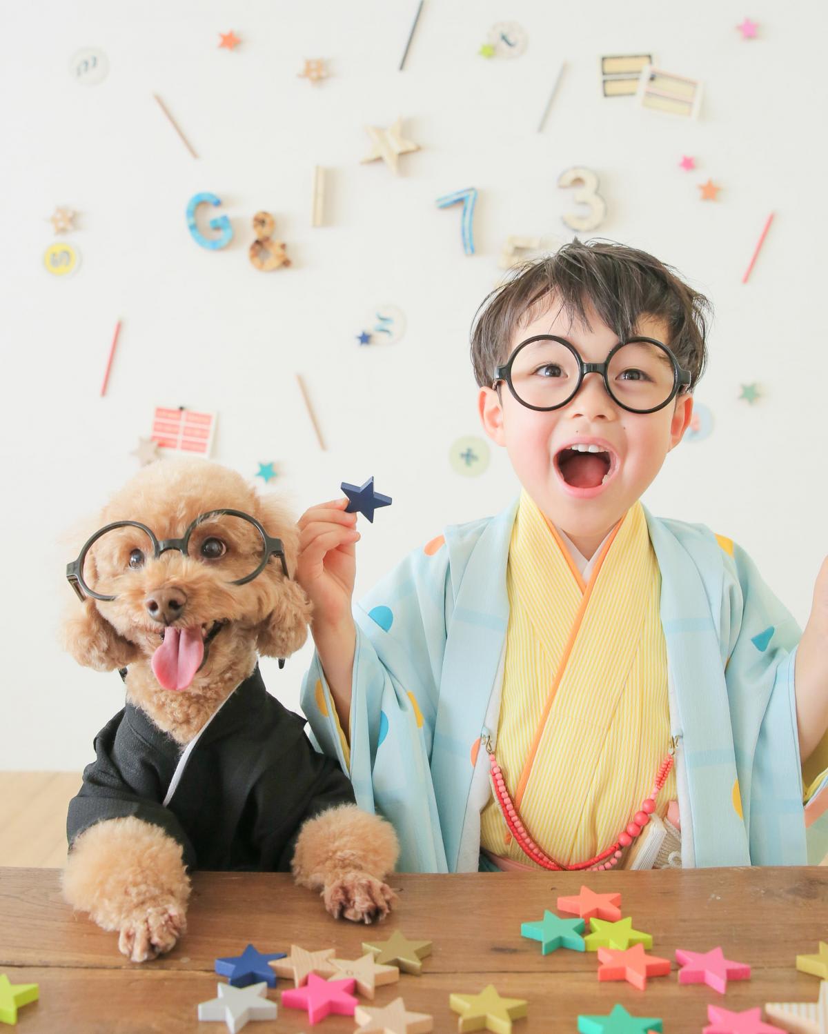 七五三　記念写真　男の子　わんちゃん　メガネ　キッズフォトハウス　HAPISTA