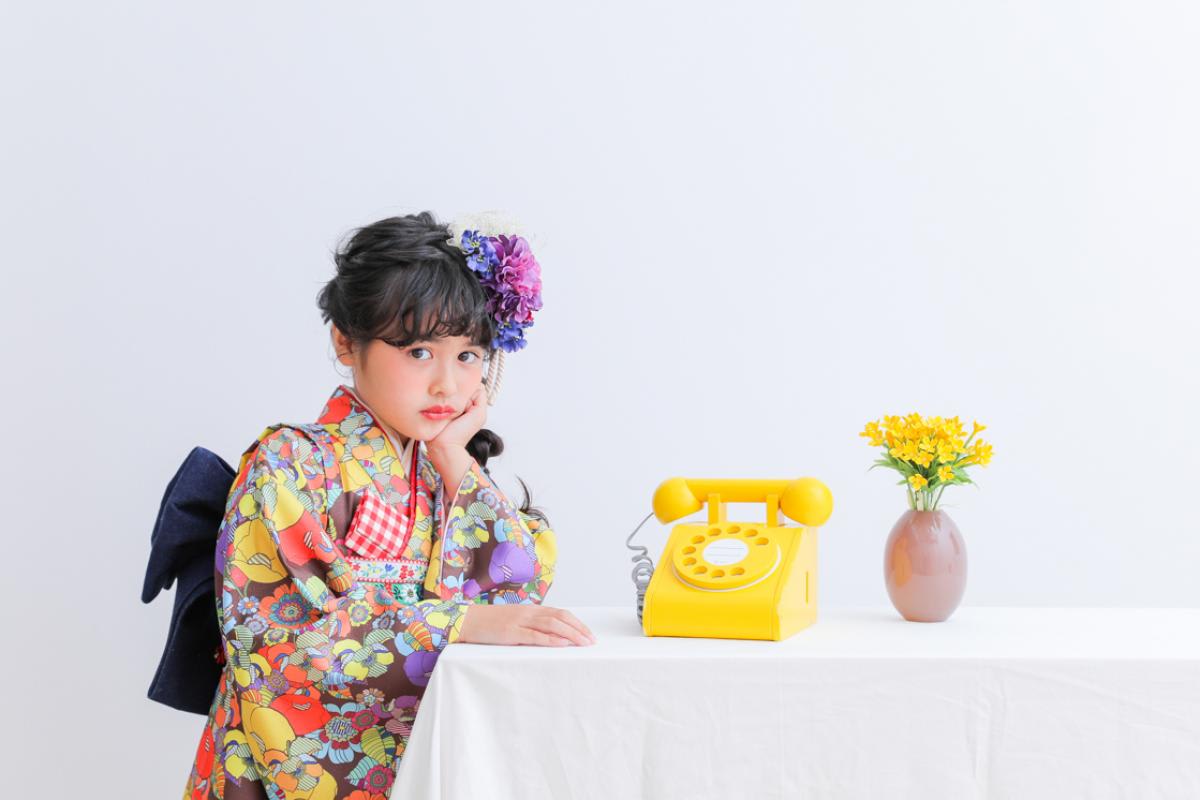 七五三　７歳女の子　可愛い　カラフル　キッズフォトスタジオ　ハピスタ