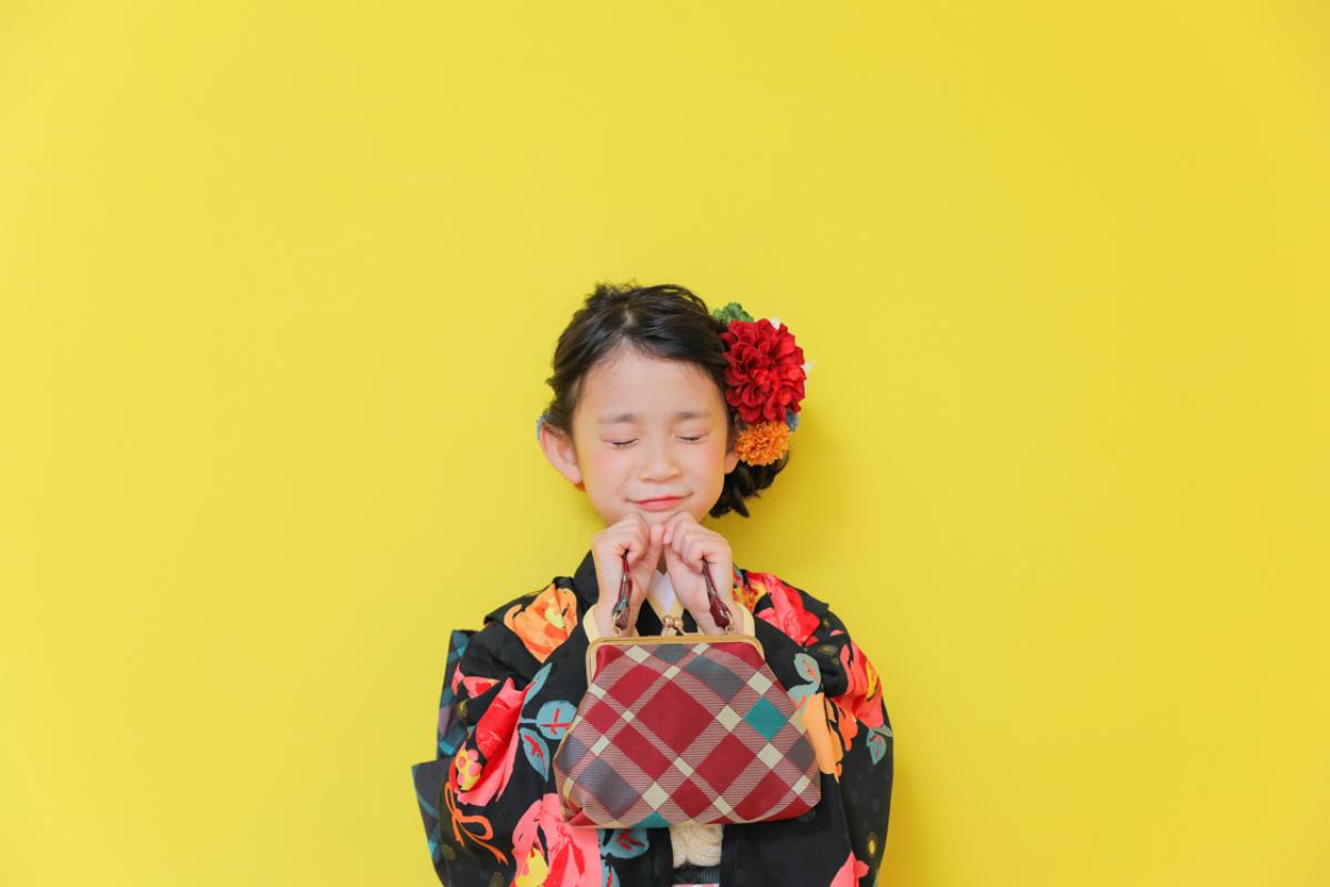 七五三　７歳女の子　可愛い　カラフル　キッズフォトスタジオ　ハピスタ