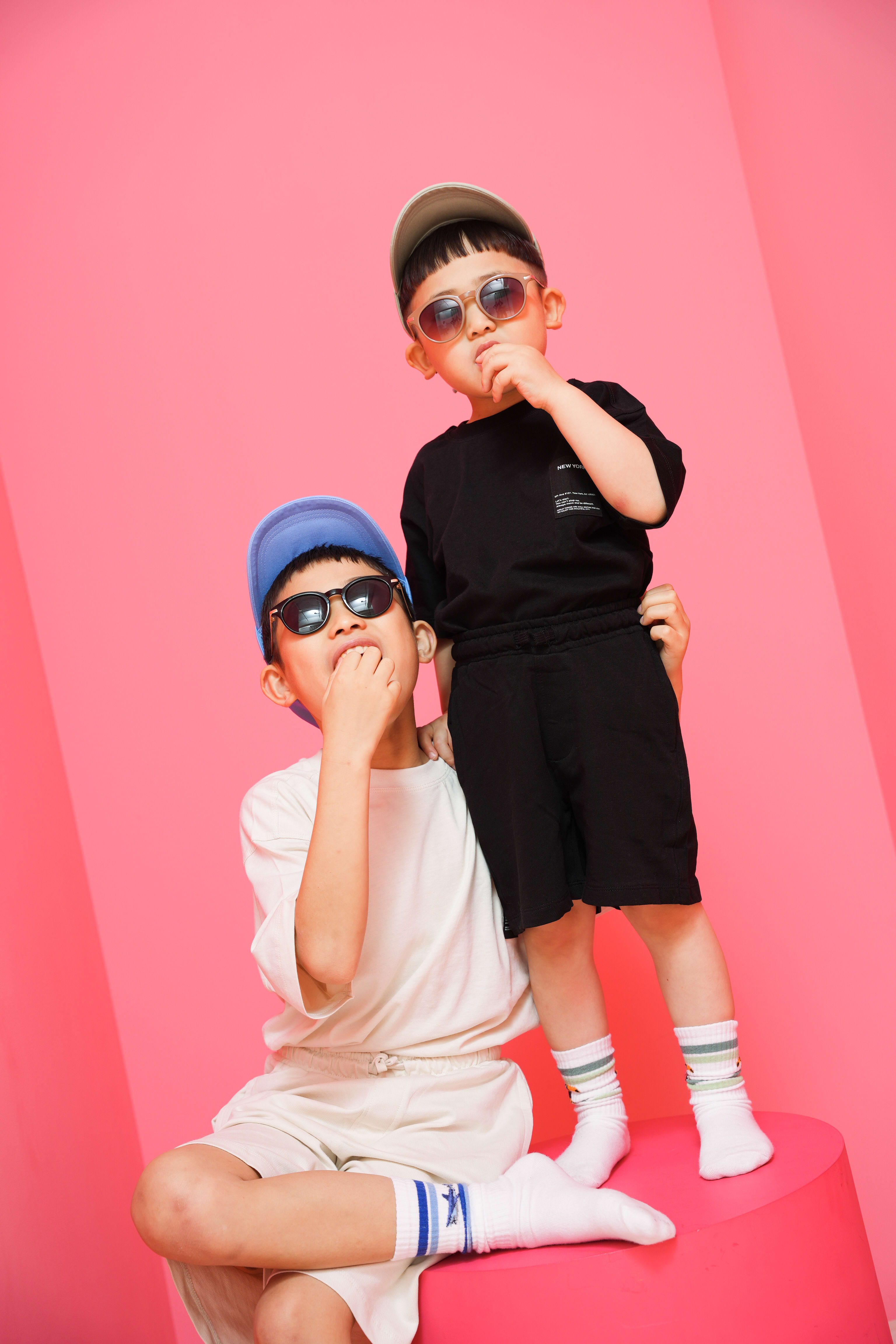 誕生日　誕生日撮影　バースデー　バースデーフォト　バースデー撮影　私服撮影　キッズフォトスタジオ　大阪フォトスタジオ　フォトスタジオ　堺市フォトスタジオ　持ち込み小物　お菓子持ち込み　兄弟