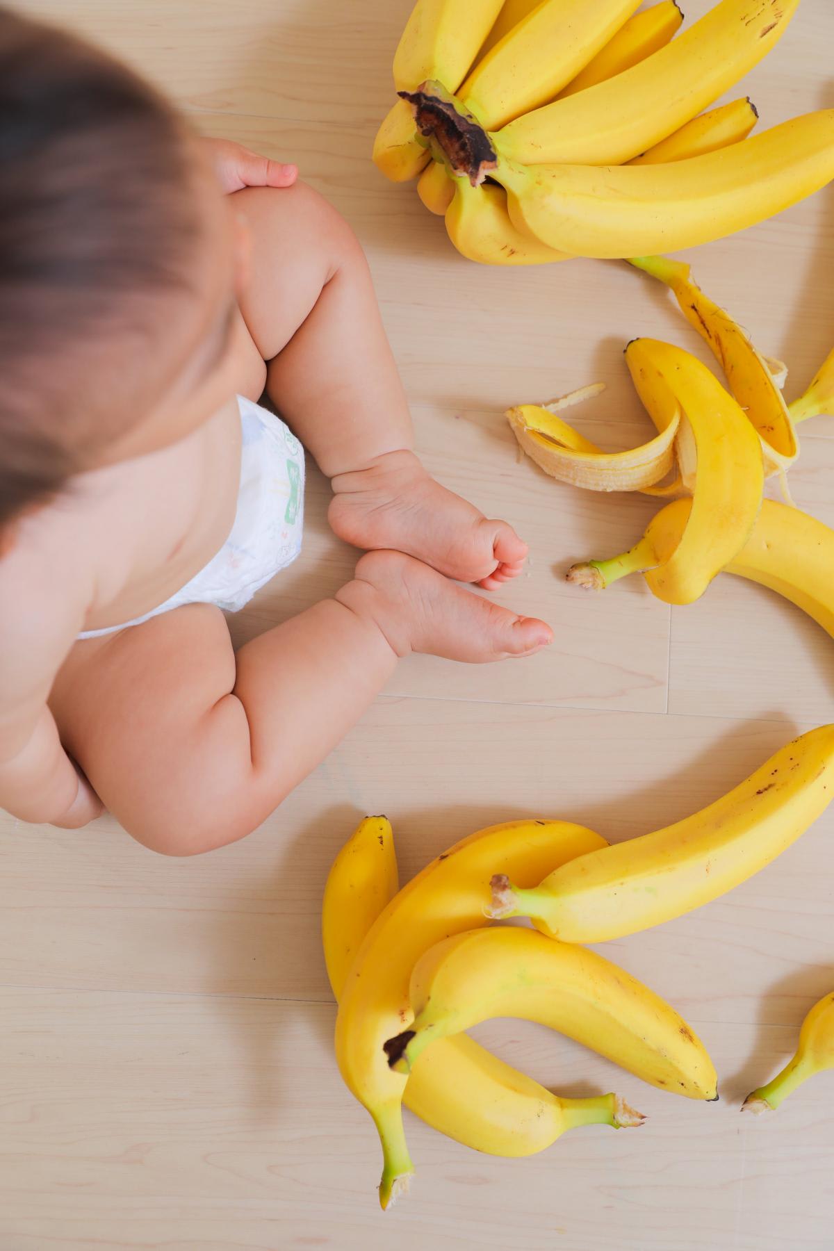 バースデー　お誕生日　赤ちゃん　バナナ　キッズ写真　HAPISTA