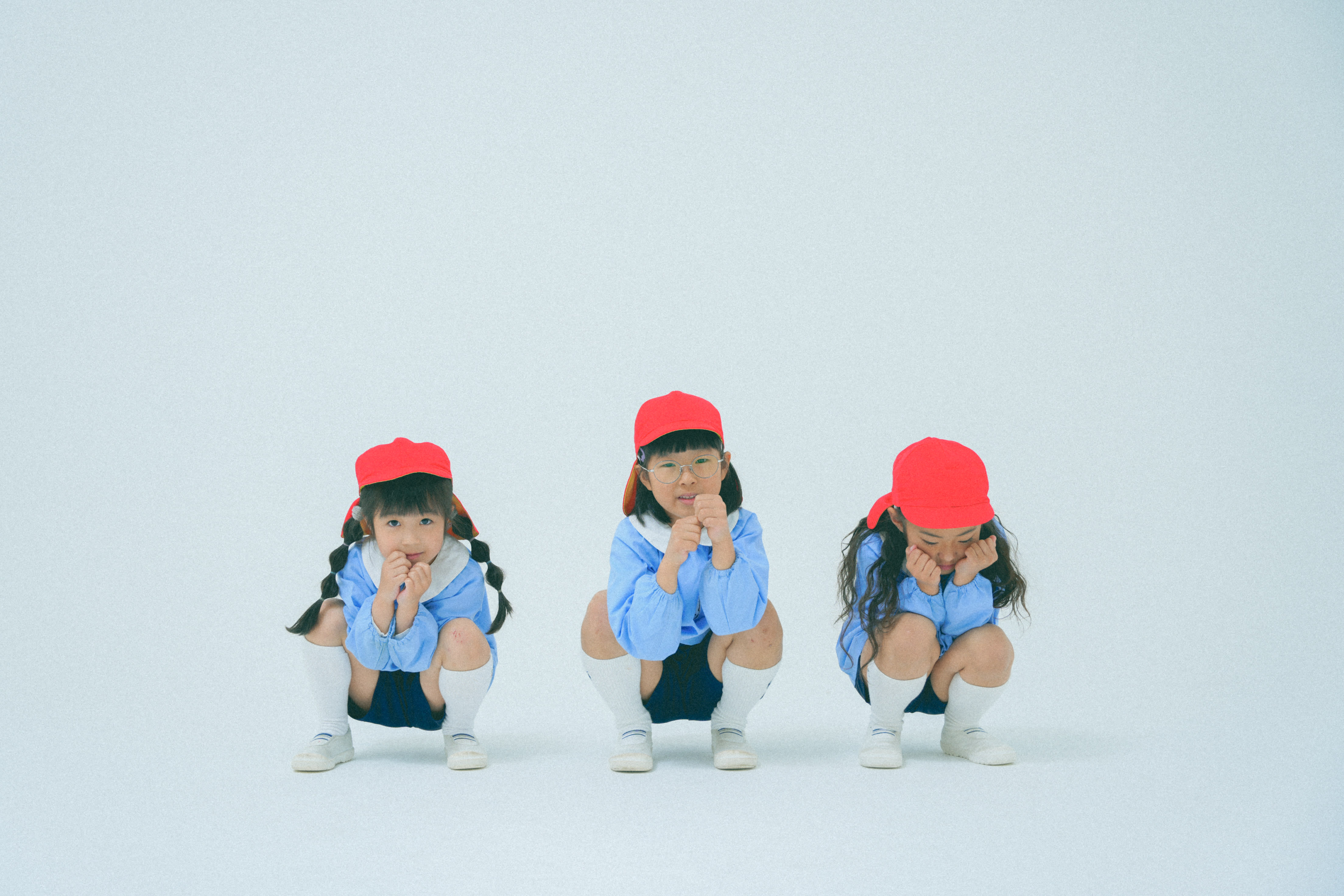 卒園　卒園写真　卒業　卒業写真　卒園卒業撮影　キッズフォトスタジオ　大阪フォトスタジオ　フォトスタジオ　大阪フォトスタジオ　堺市フォトスタジオ　制服撮影　友達撮影　仲良し写真　友達と卒園撮影