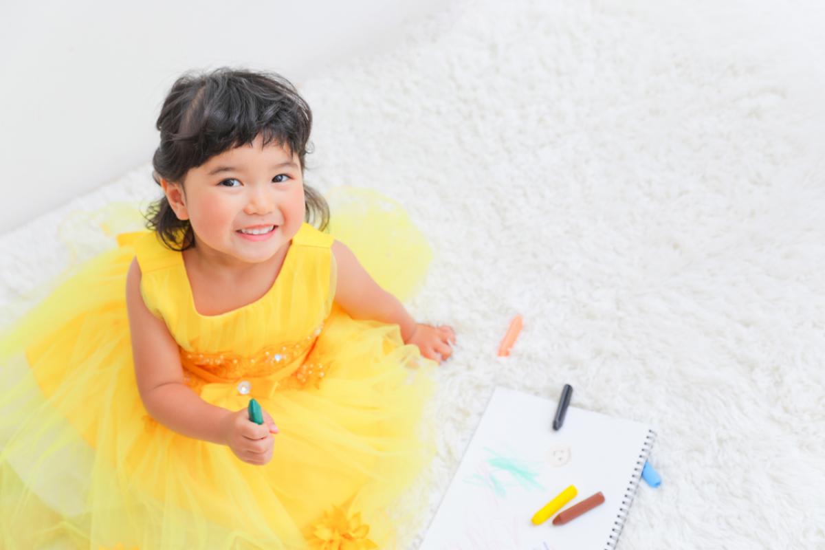 七五三　女の子　可愛い　カラフル　キッズフォトスタジオ　ハピスタ