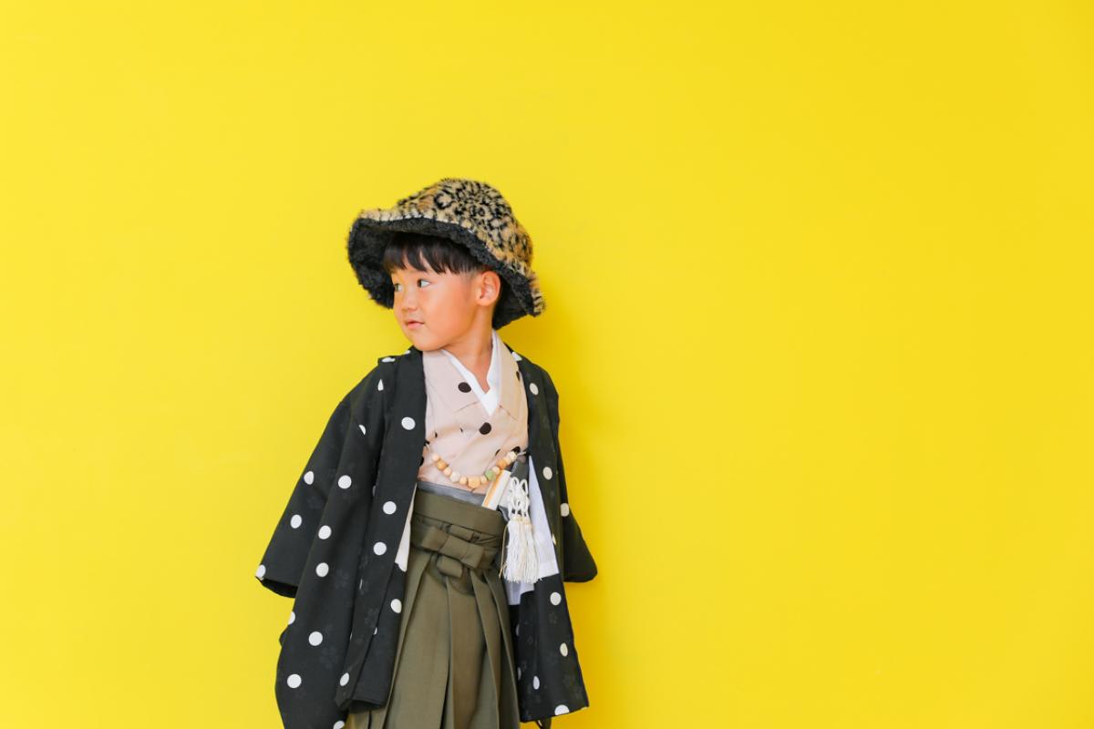 七五三　男の子　可愛い　カラフル　キッズフォトスタジオ　ハピスタ