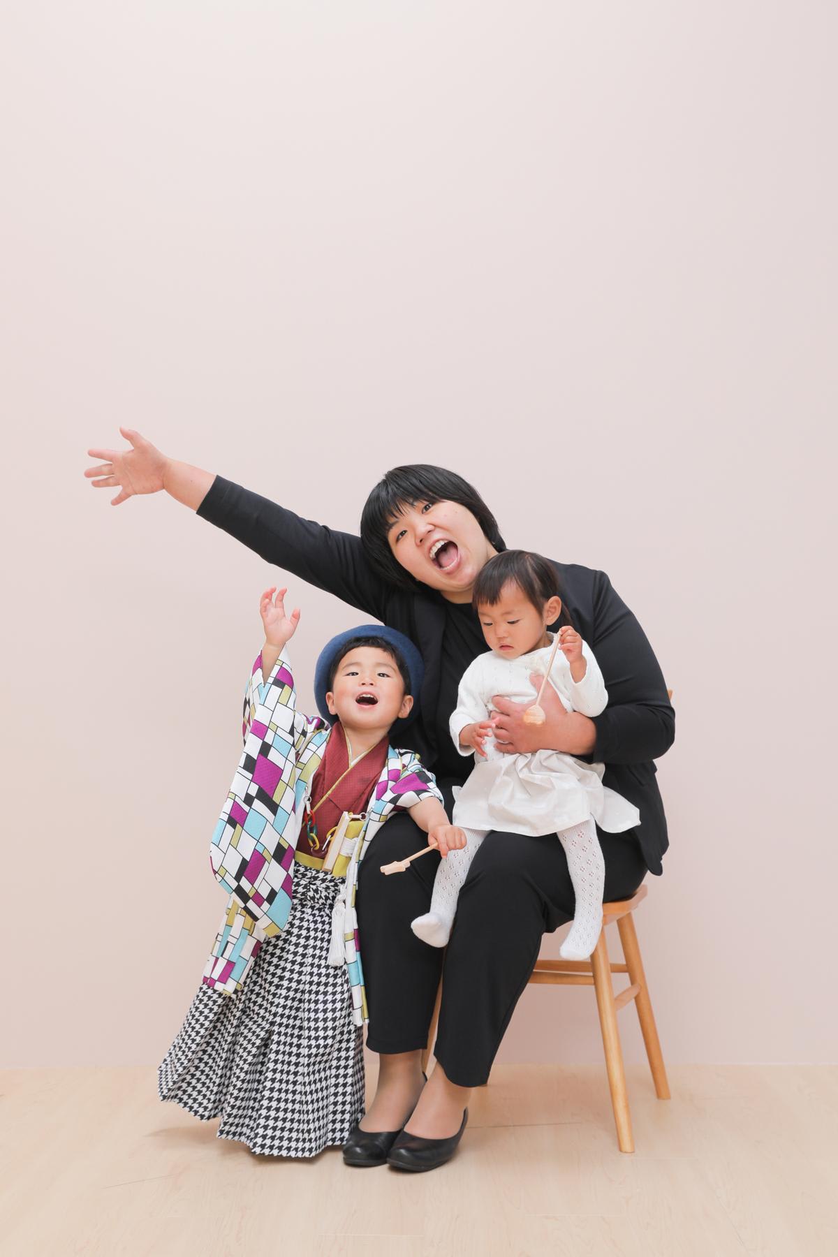 七五三　記念写真　男の子　家族写真　キッズフォトハウス　HAPISTA