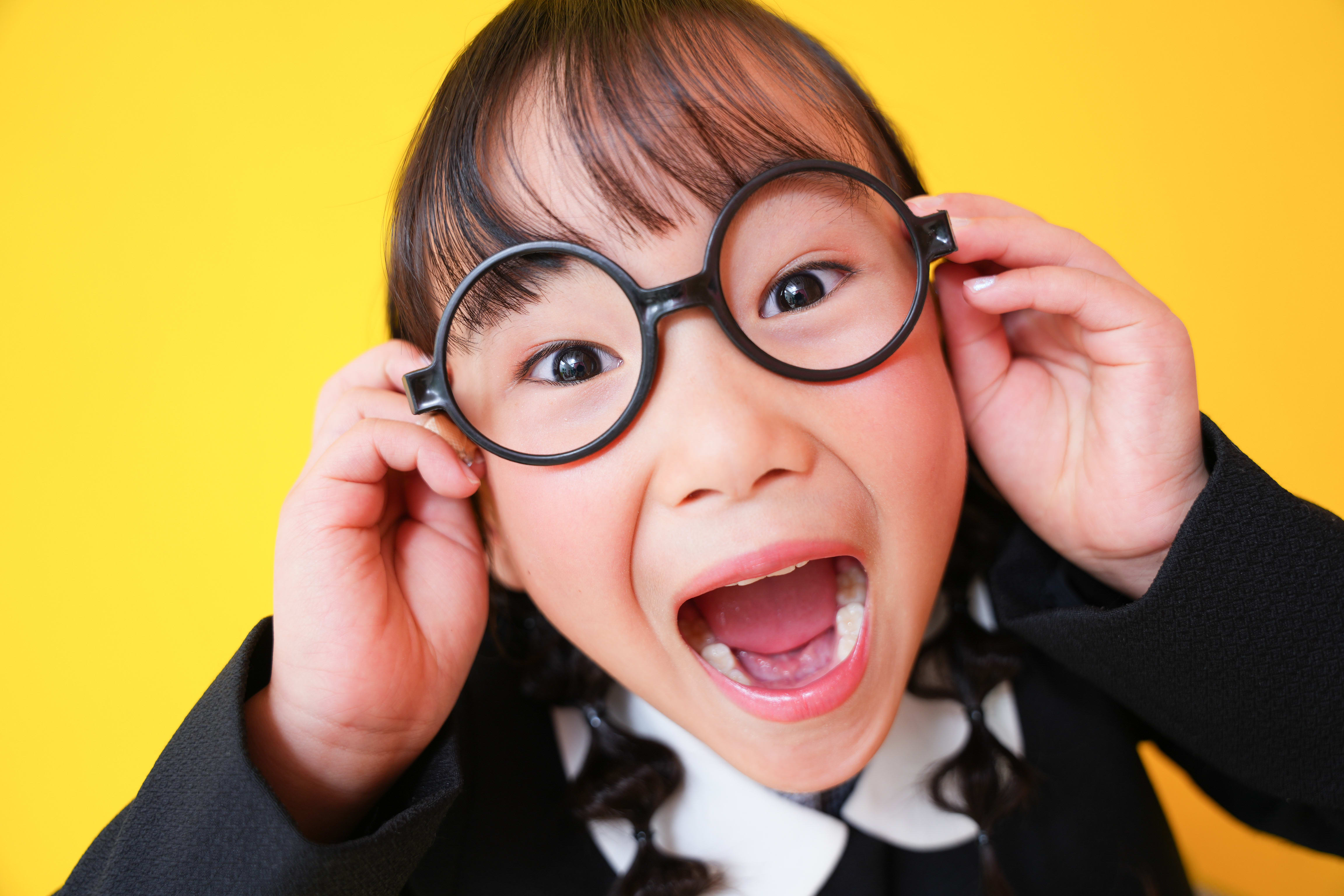 入学　メガネ　制服