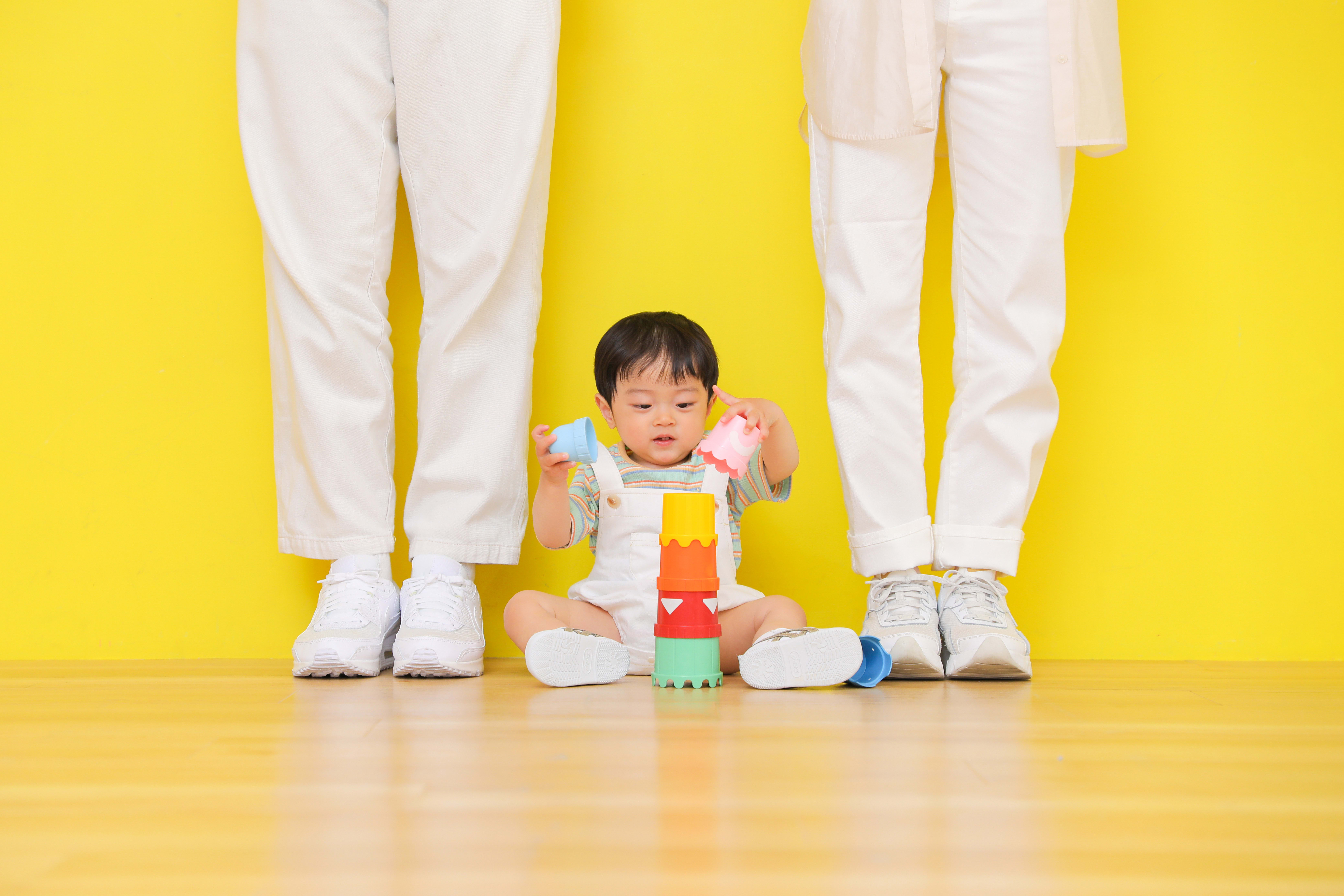 1歳男の子　1歳誕生日　ファミリーフォト　家族写真
