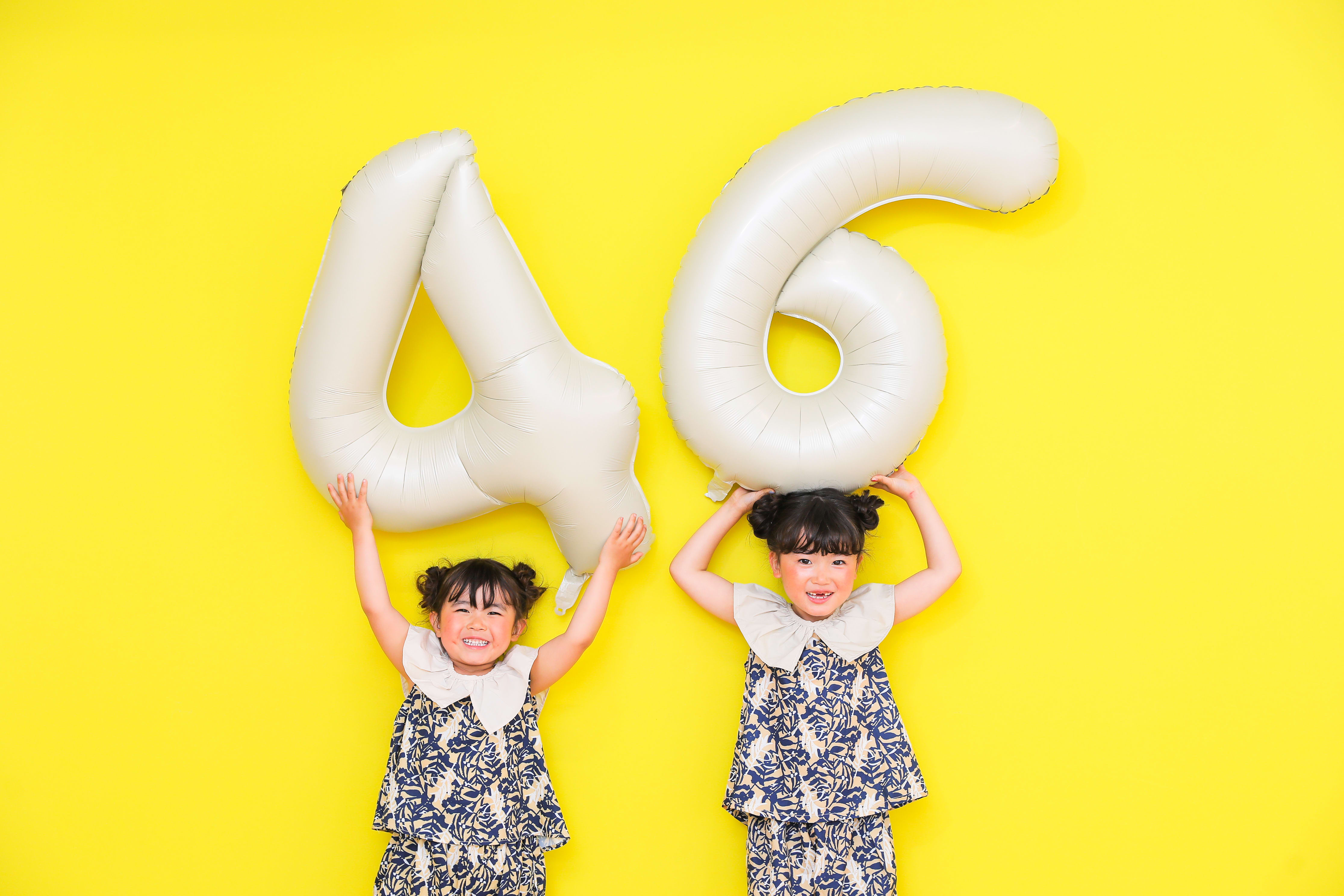 バースデー　お誕生日　女の子　姉妹　ペアルック　キッズ写真　HAPISTA