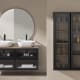 Conjunto mueble de baño frente cristal a rayas Koba Sanchis ambiente 2