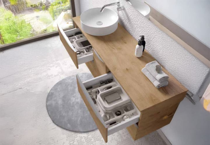 Meuble de salle de bains avec plan de toilette en bois Landes Coycama détail 1