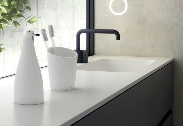 Distributeur de savon Saku de Cosmic environnement 12