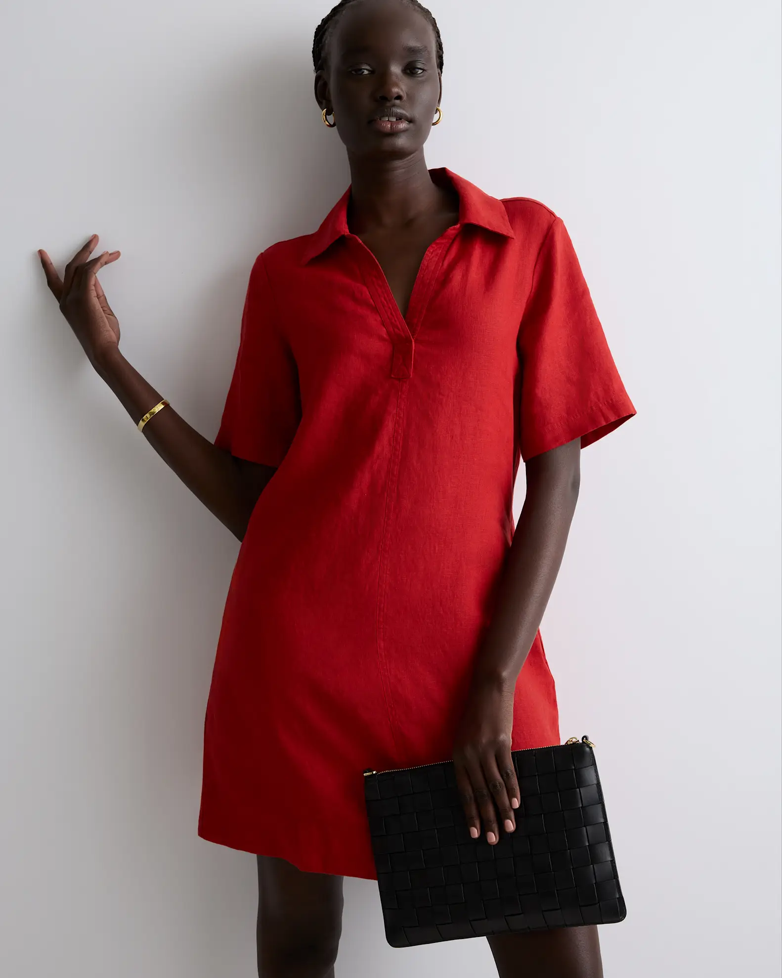 Model in beige shirt