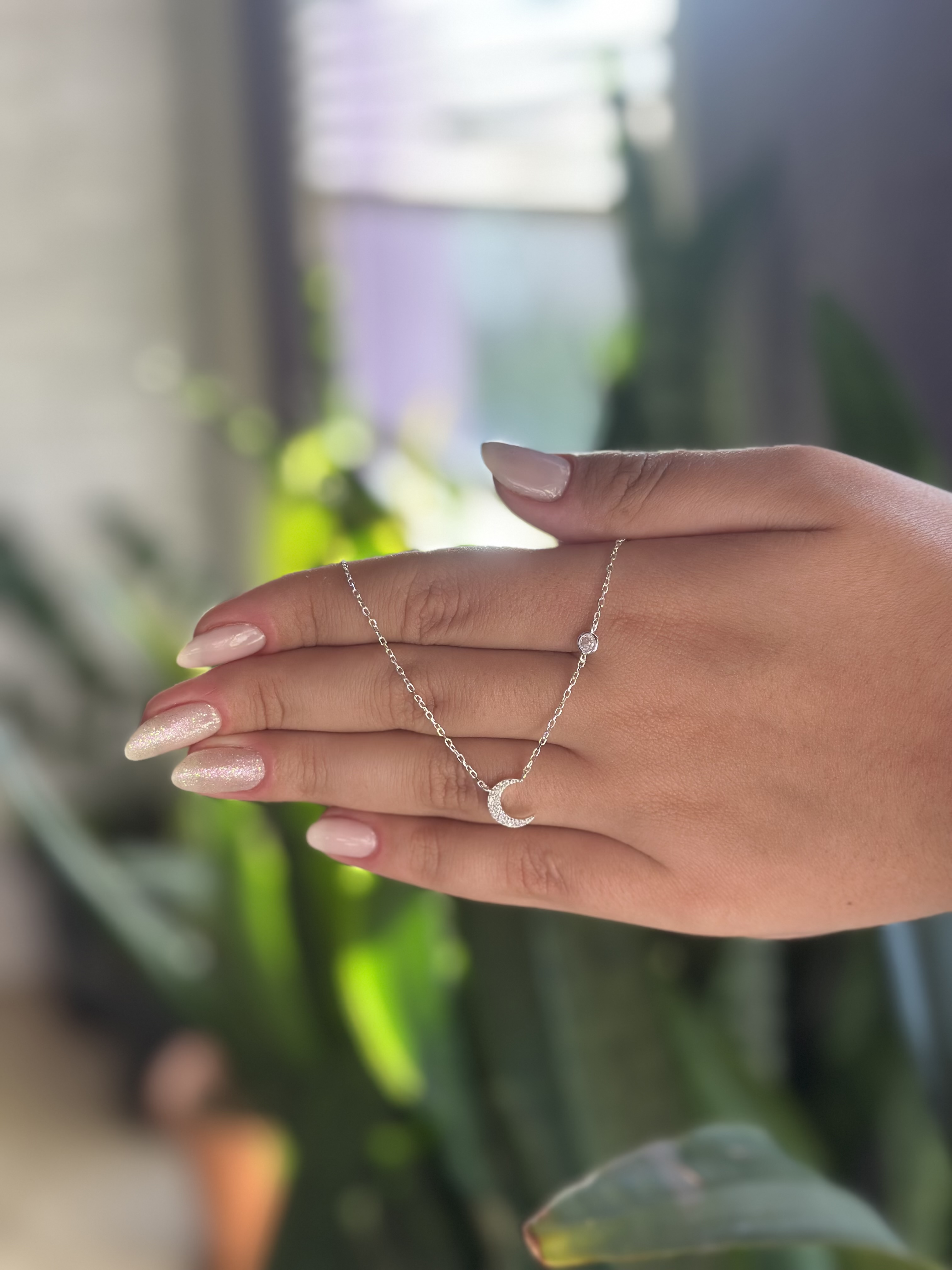 Colar ponto de luz + lua cravejada