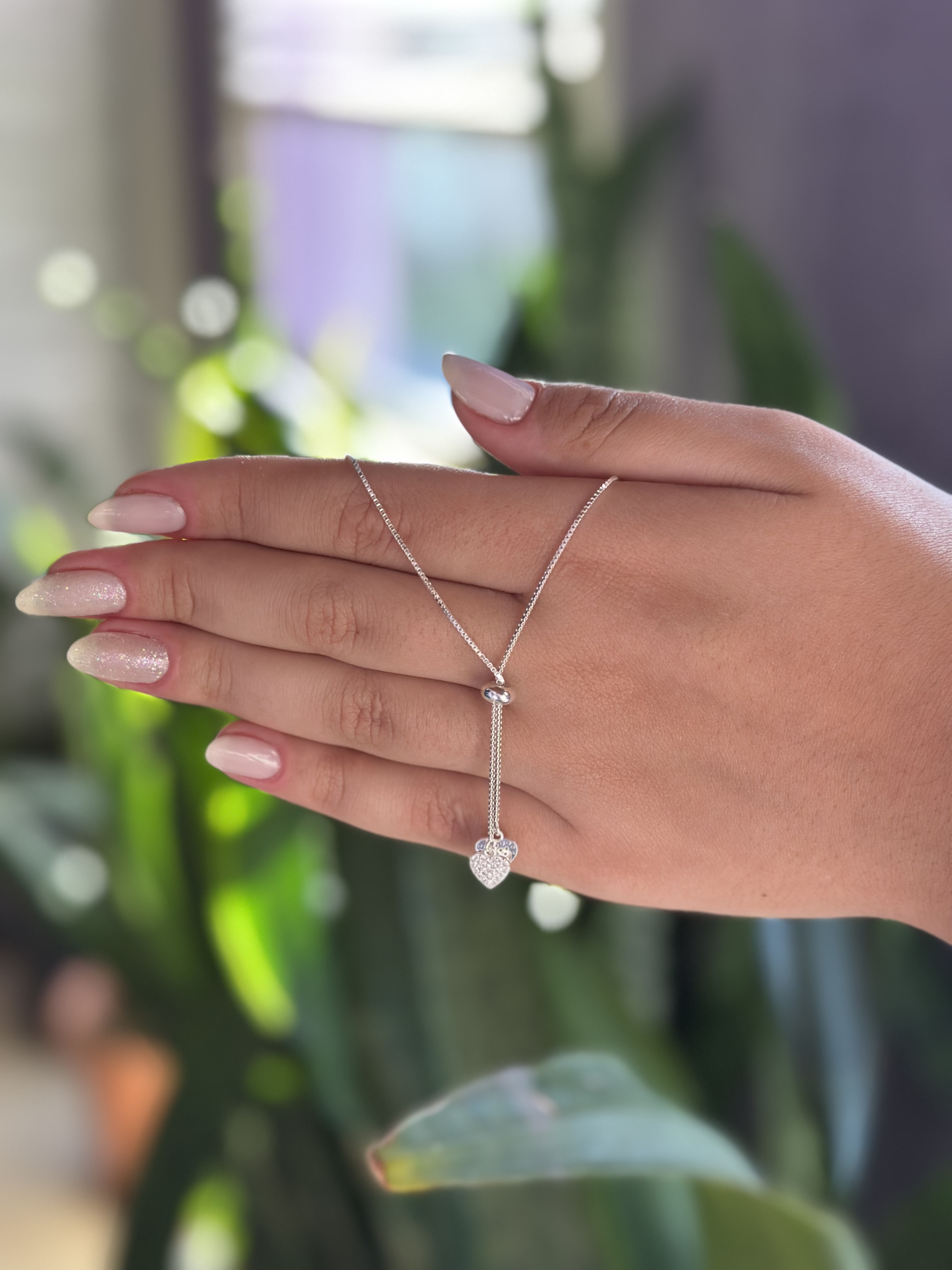 Colar gravatinha corações 