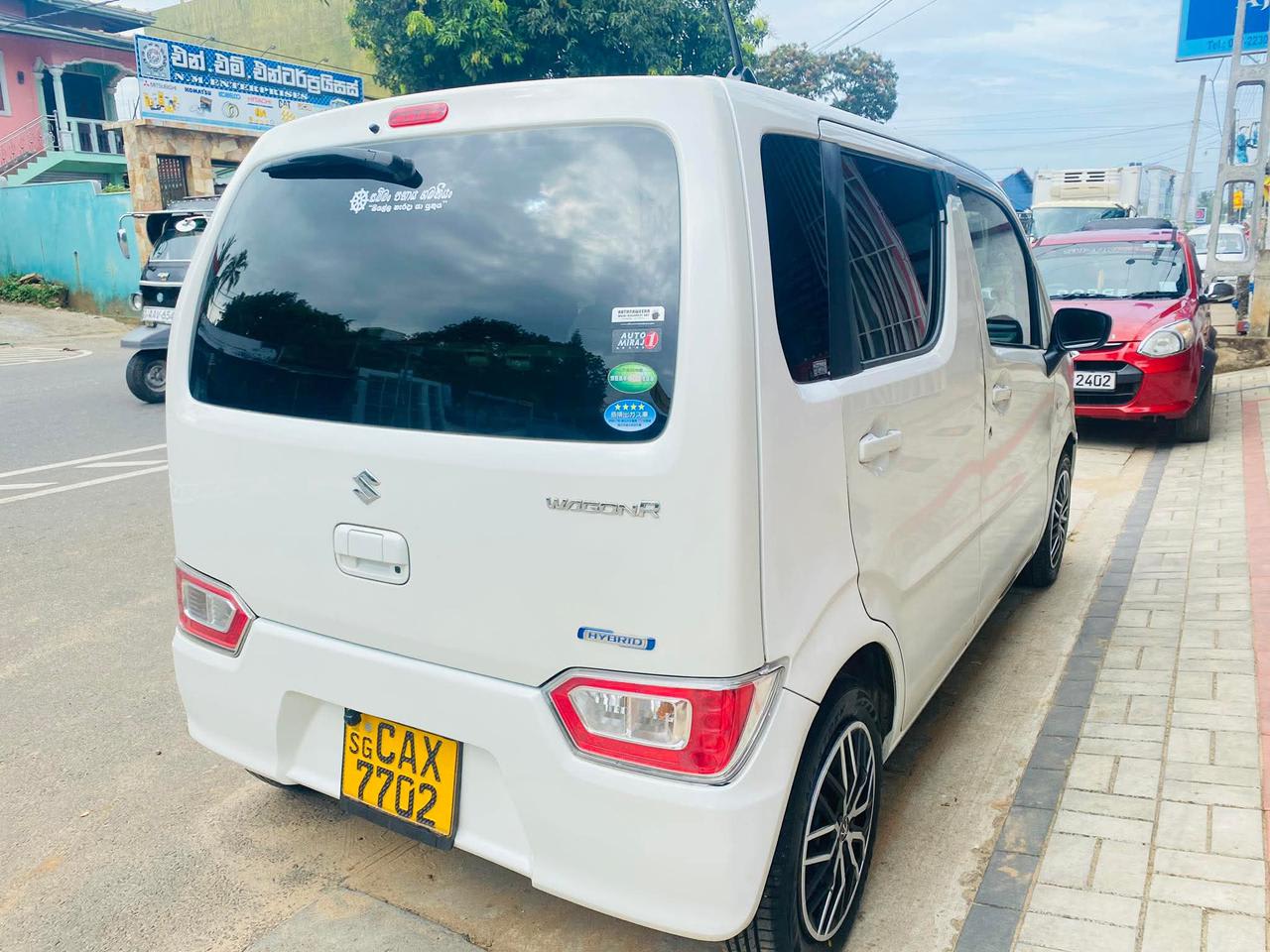 Suzuki Wagon R 4