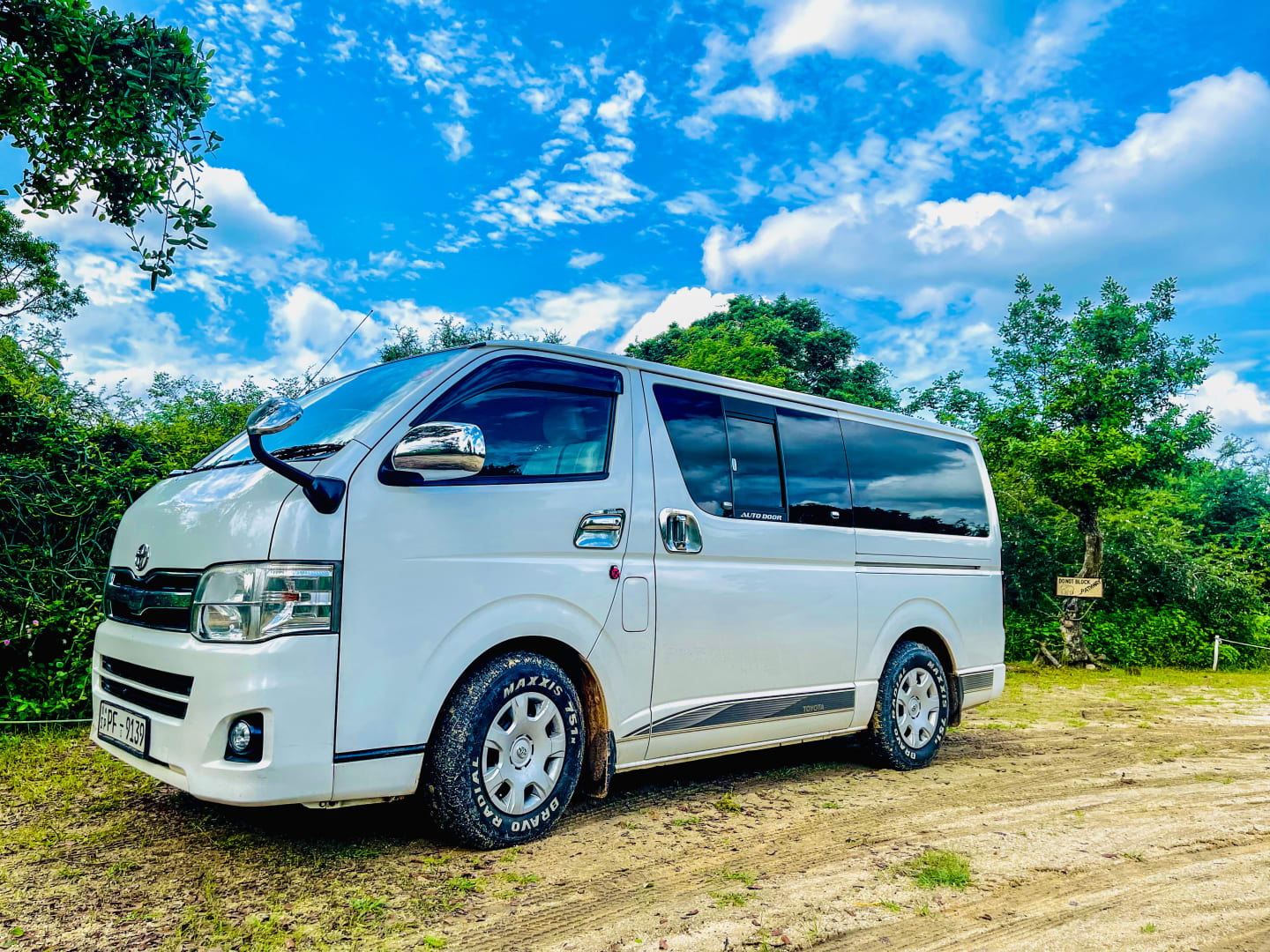 Toyota KDH Flat Roof Van
