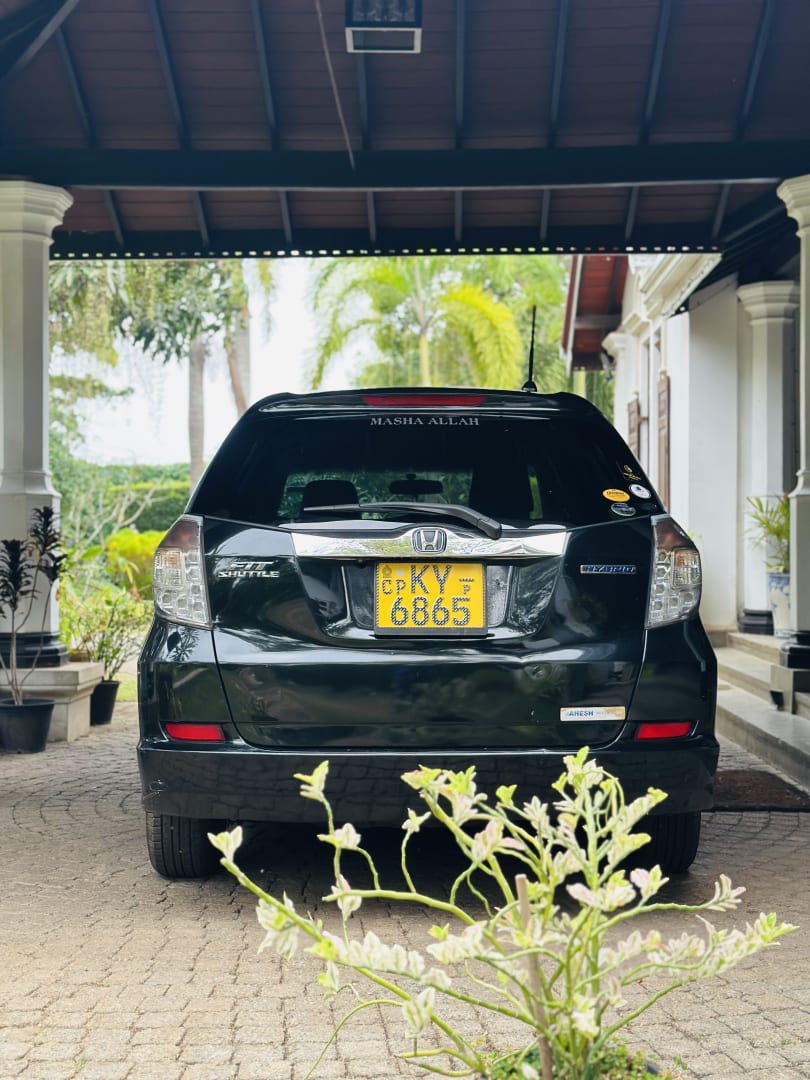 Honda Fit Shuttle 2
