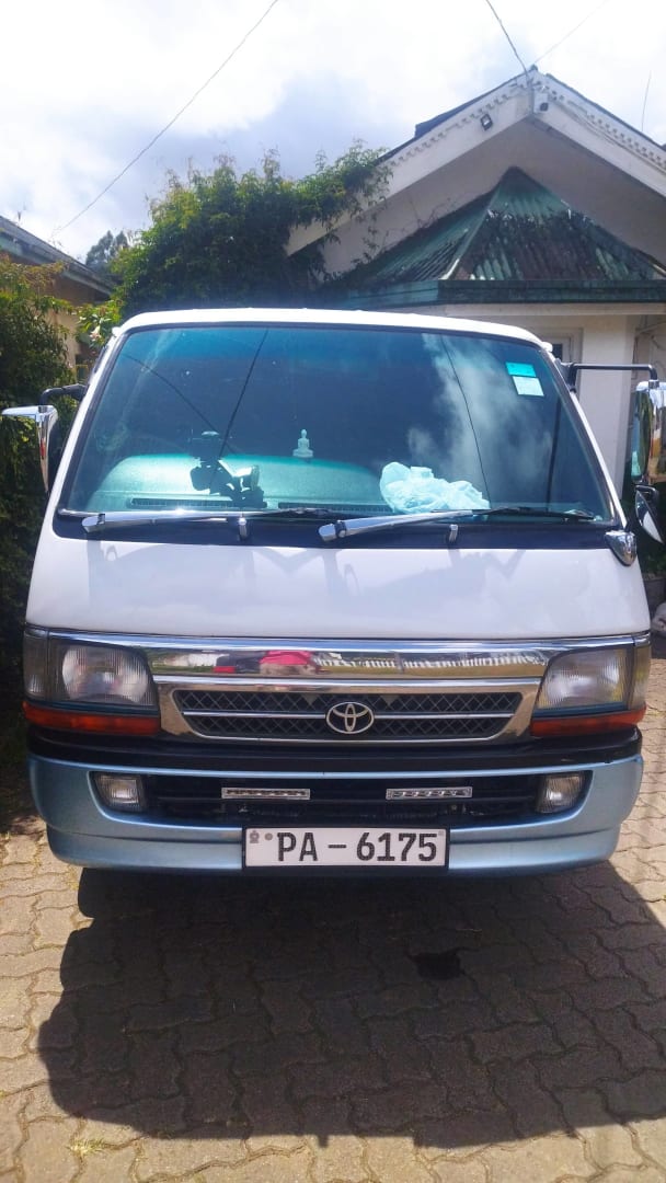 Toyota dolphin