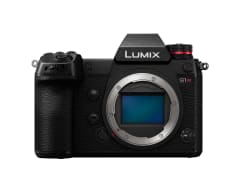 Lumix S1R