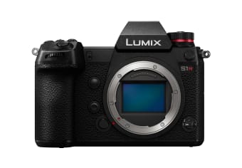Lumix S1R