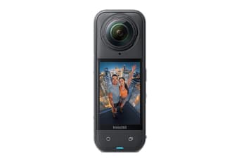 Insta360 X5