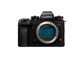 Lumix S1 II