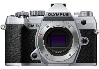 Olympus OM-D E-M5 III