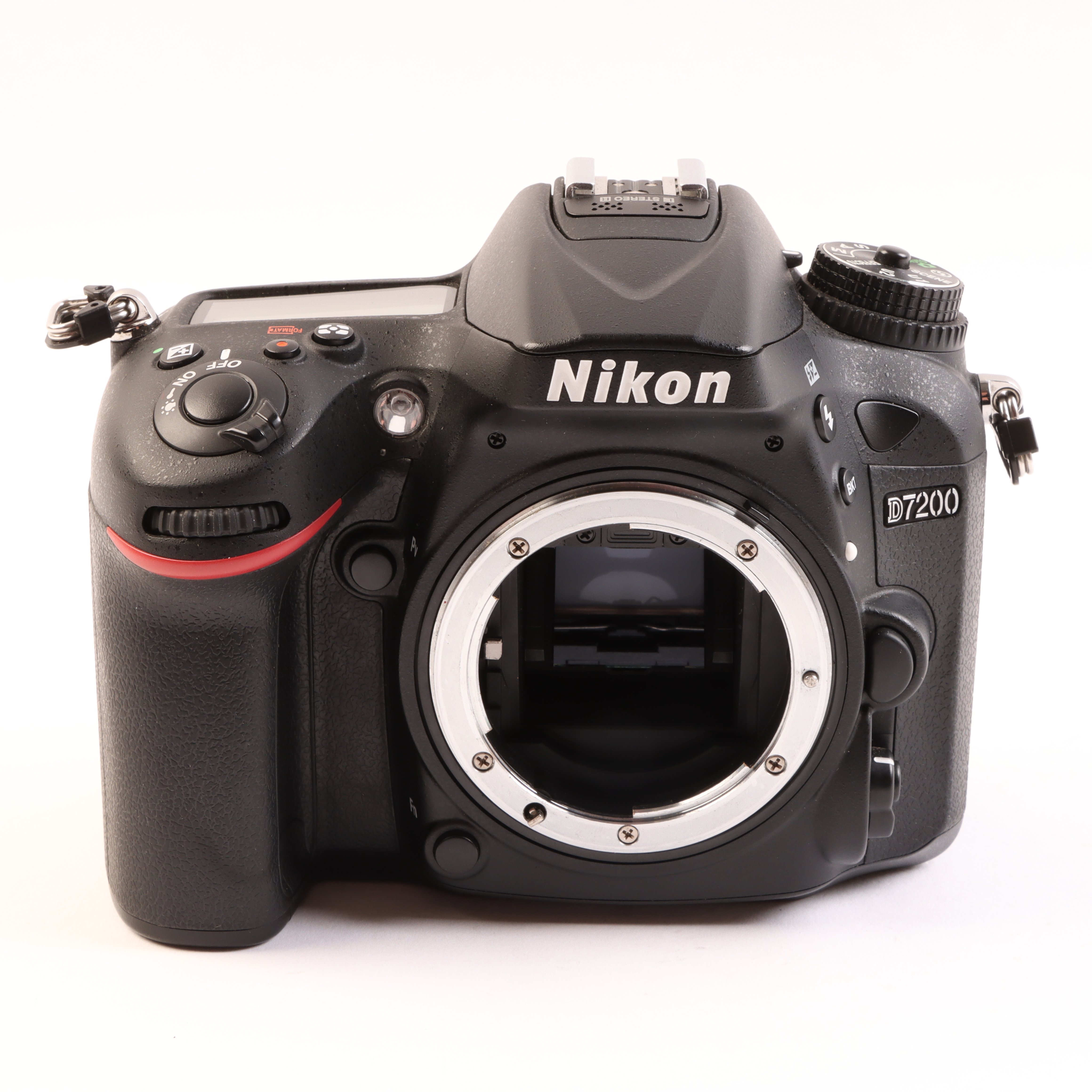 D7200