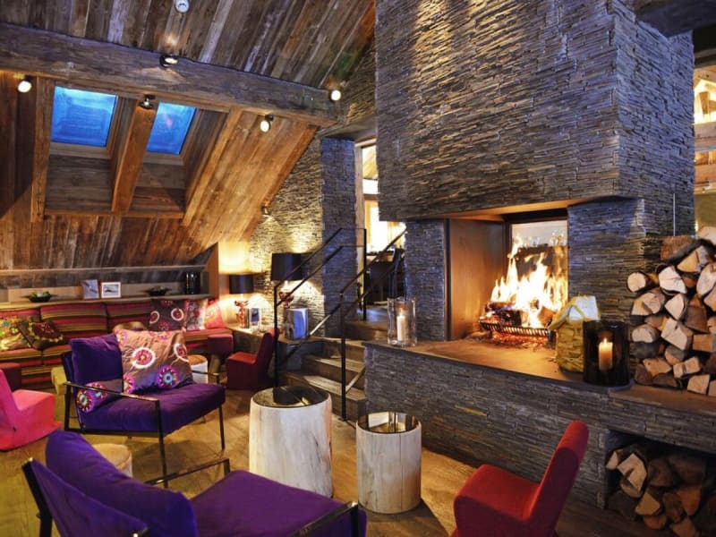 Salon de détente dans l'hôtel le Savoy à Méribel