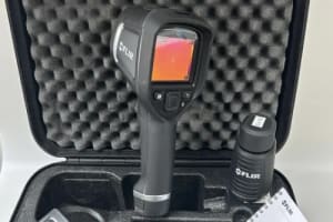 FLIR E8-XT Thermal Imaging Camera