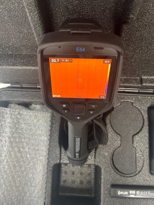 E54 Showing Screen On