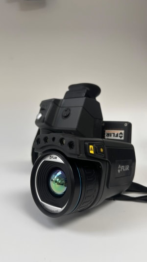 T640 Lens Side