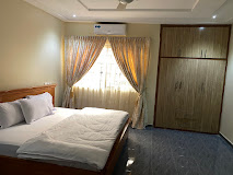 Jealyn Guest House