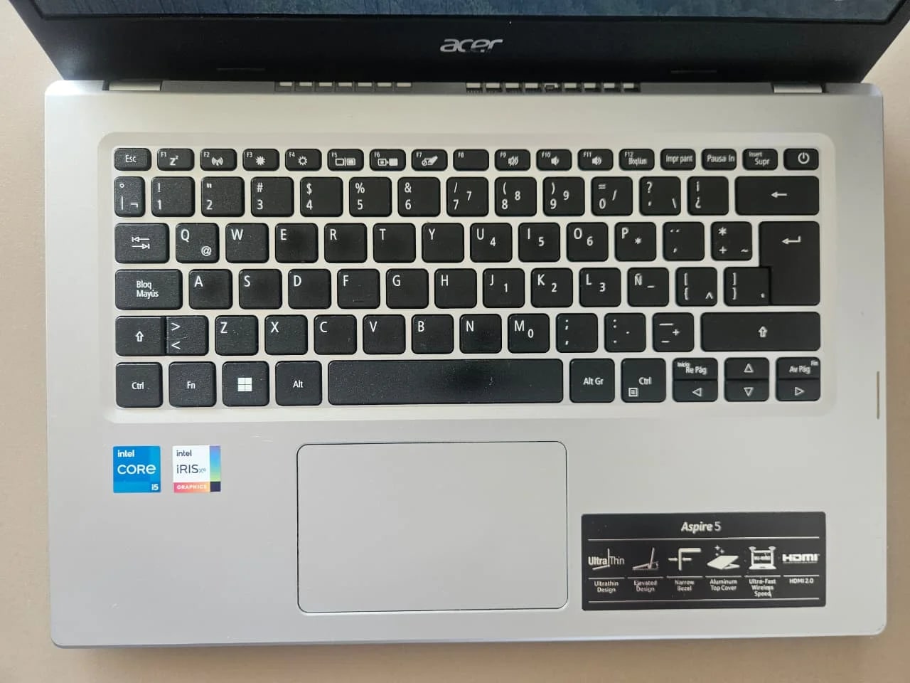 Computador Acer 14" i5 8GB RAM - Imagen 2