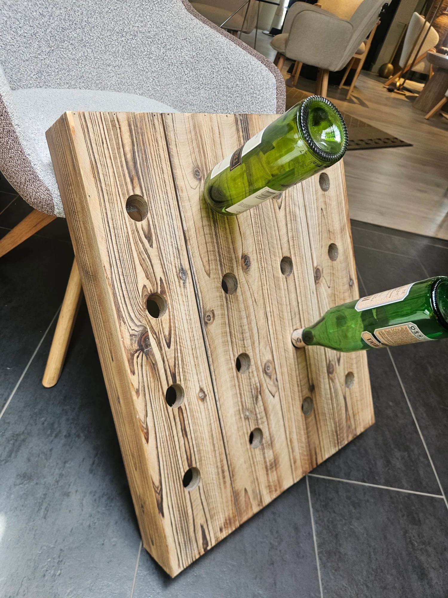 Porta Vino de Madera para Muro 53 x 63,5 cm – Botellero Decorativo (Nuevo) - Imagen 3