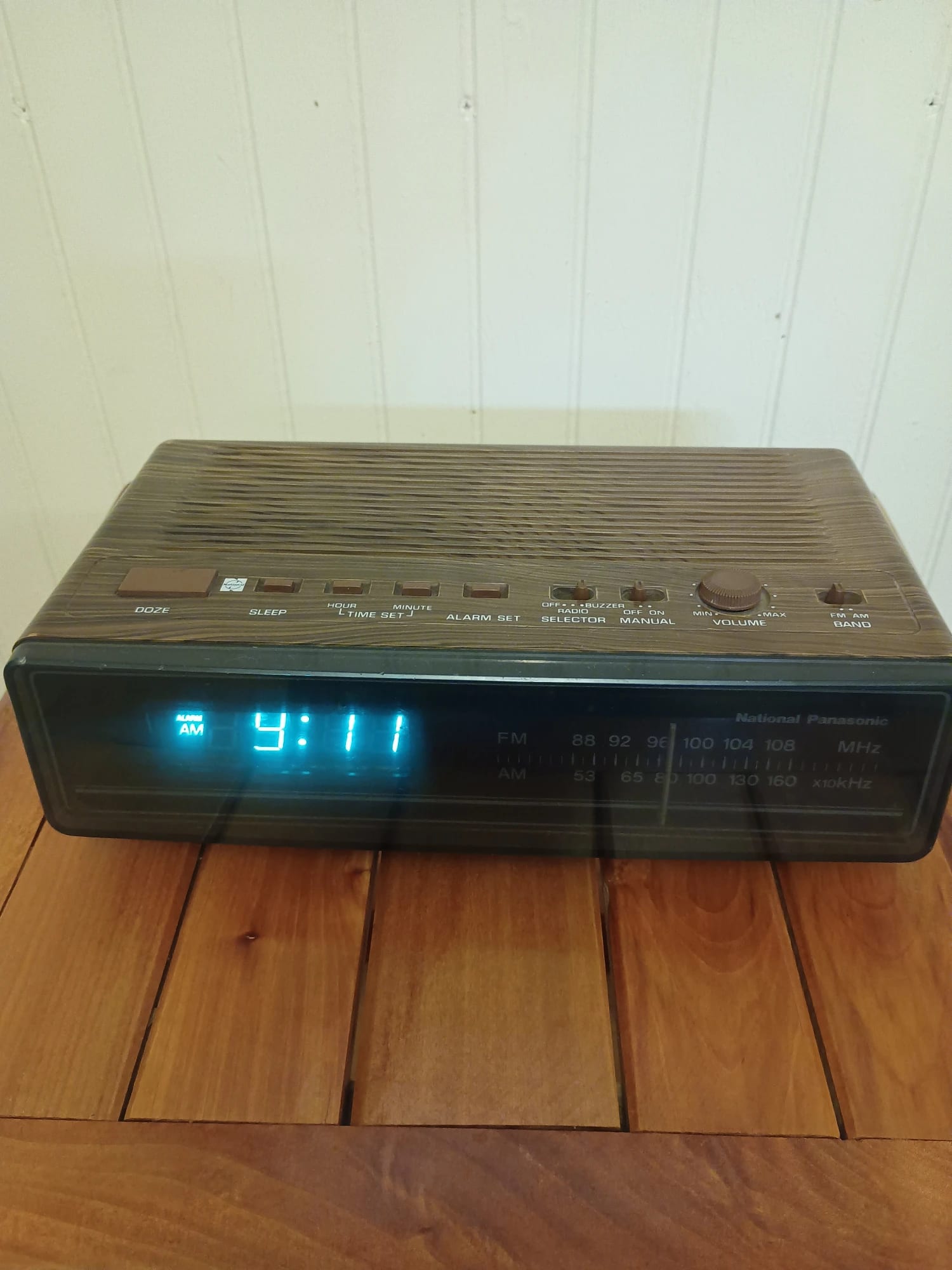Radio Reloj Panasonic año 90 - Imagen 3