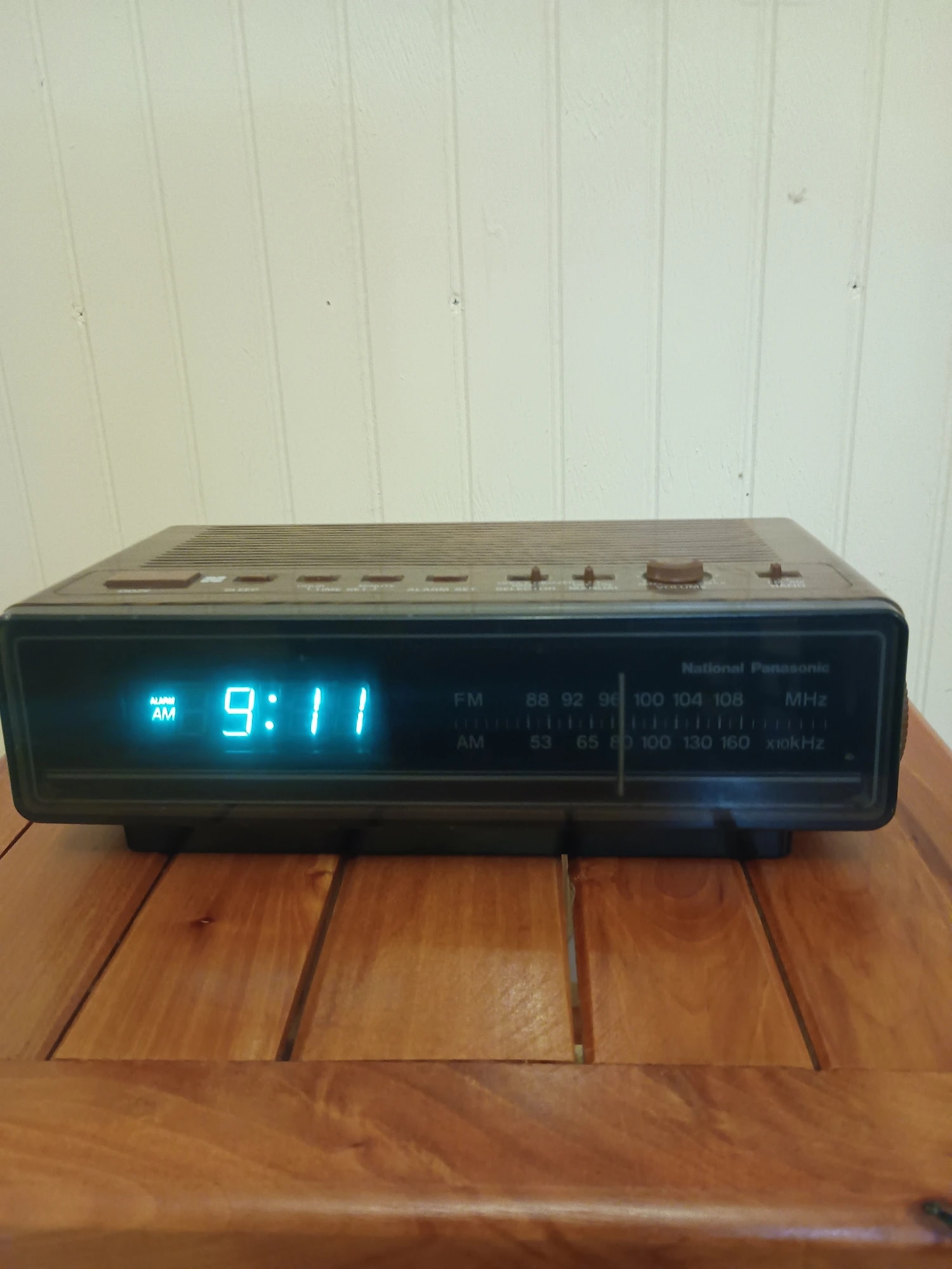 Radio Reloj Panasonic año 90 - Imagen 5