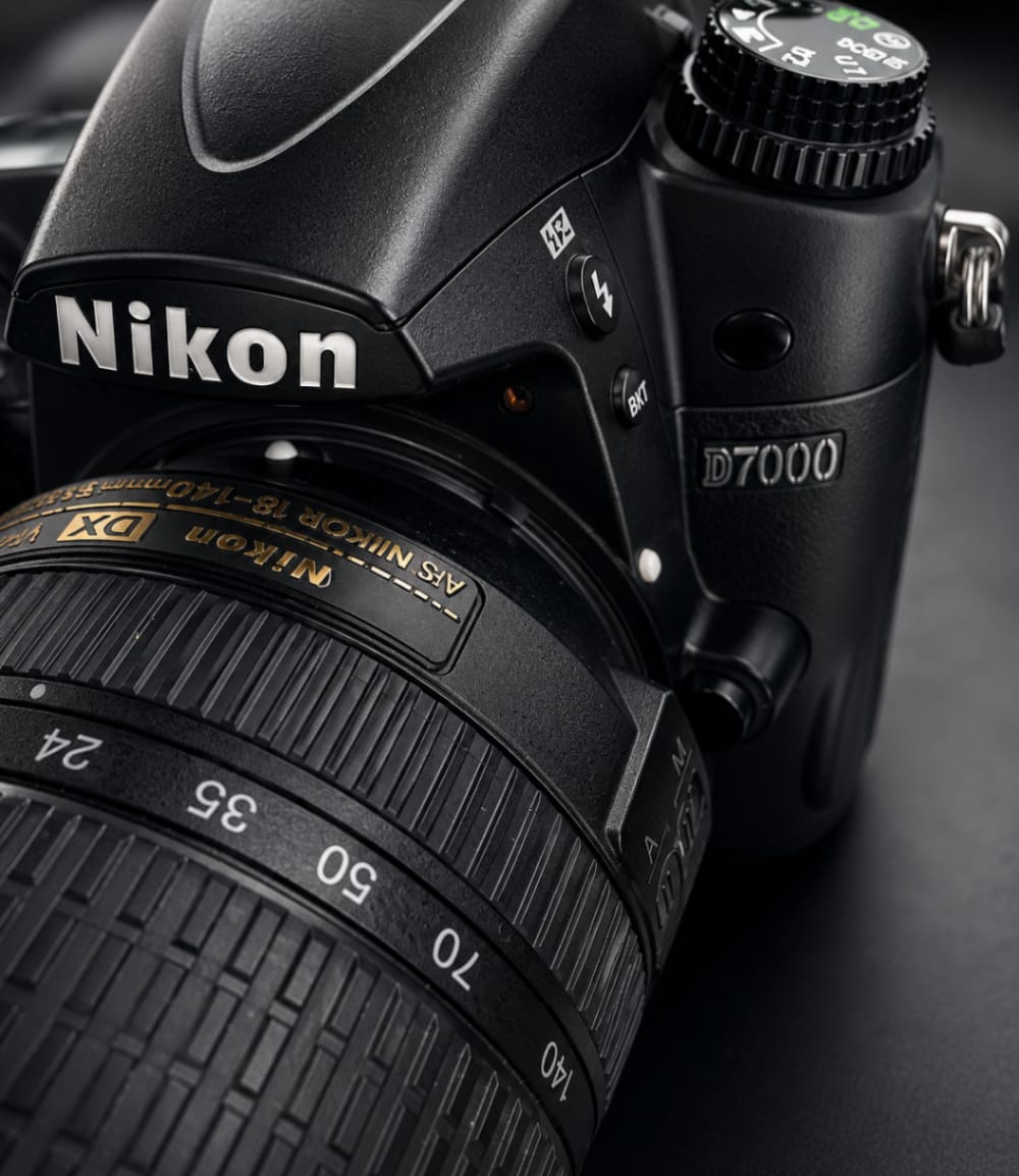 Cámara fotográfica y lentes Nikon - Imagen 2